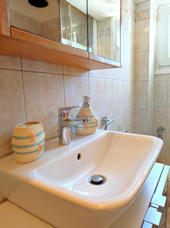Sea Breeze Apartment Néoi Epivátai Ngoại thất bức ảnh